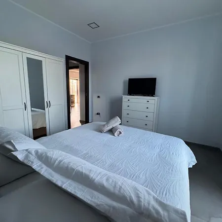Apartment Memisan *